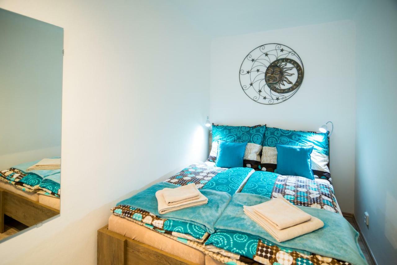 Nice Home To Stay At Prague Close To Castle With Terrace And Garden Екстериор снимка