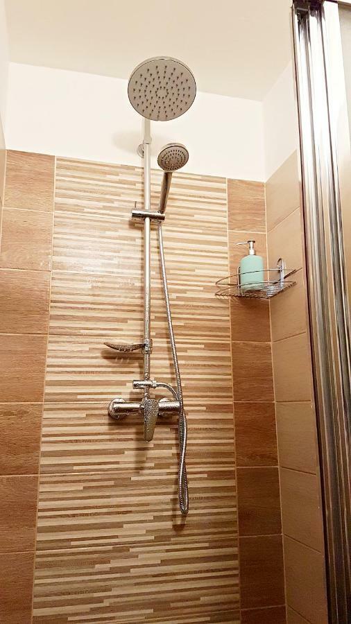 Nice Home To Stay At Prague Close To Castle With Terrace And Garden Екстериор снимка